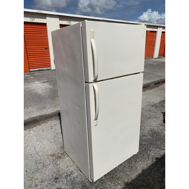 Frigidaire Top and Bottom Refrigerator Frigidaire Top and Bottom Refrigerator